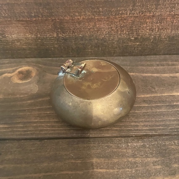 Vintage Brass Pocket Ashtray - Picture 3 of 8